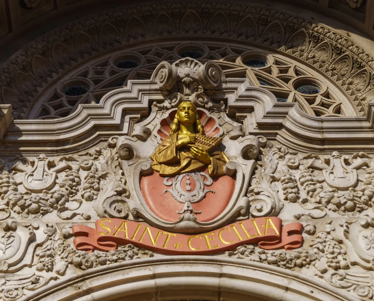 Saint Éloi, patron des orfèvres : histoire et traditions